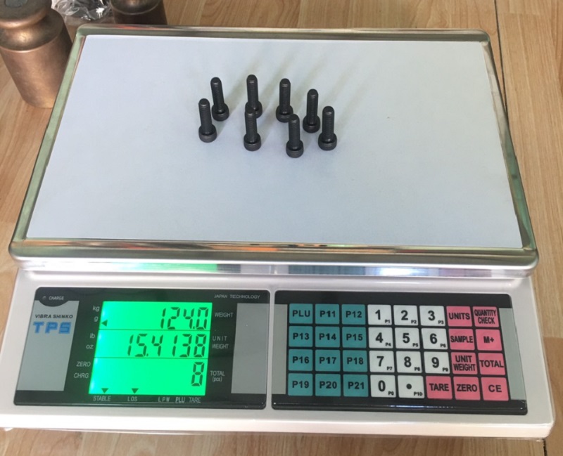 Ứng dụng chức năng PCS trên cân điện tử để đếm số lượng linh kiện chính xác